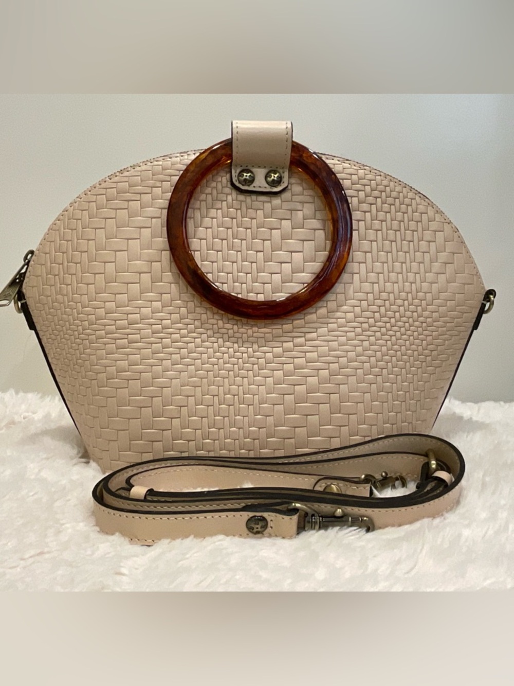 Patricia Nash Cream Woven Crossbody with Tortoiseshell Ring Handle